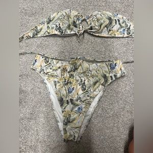 Abercrombie & Fitch Sz M bottom S top